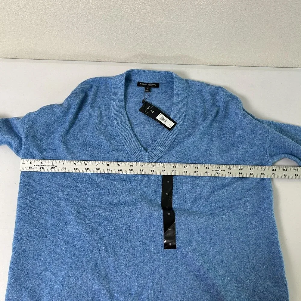 Banana Republic Sweater Mens Size M Blue V Neck‎ Hi Low Hem Pullover NWT